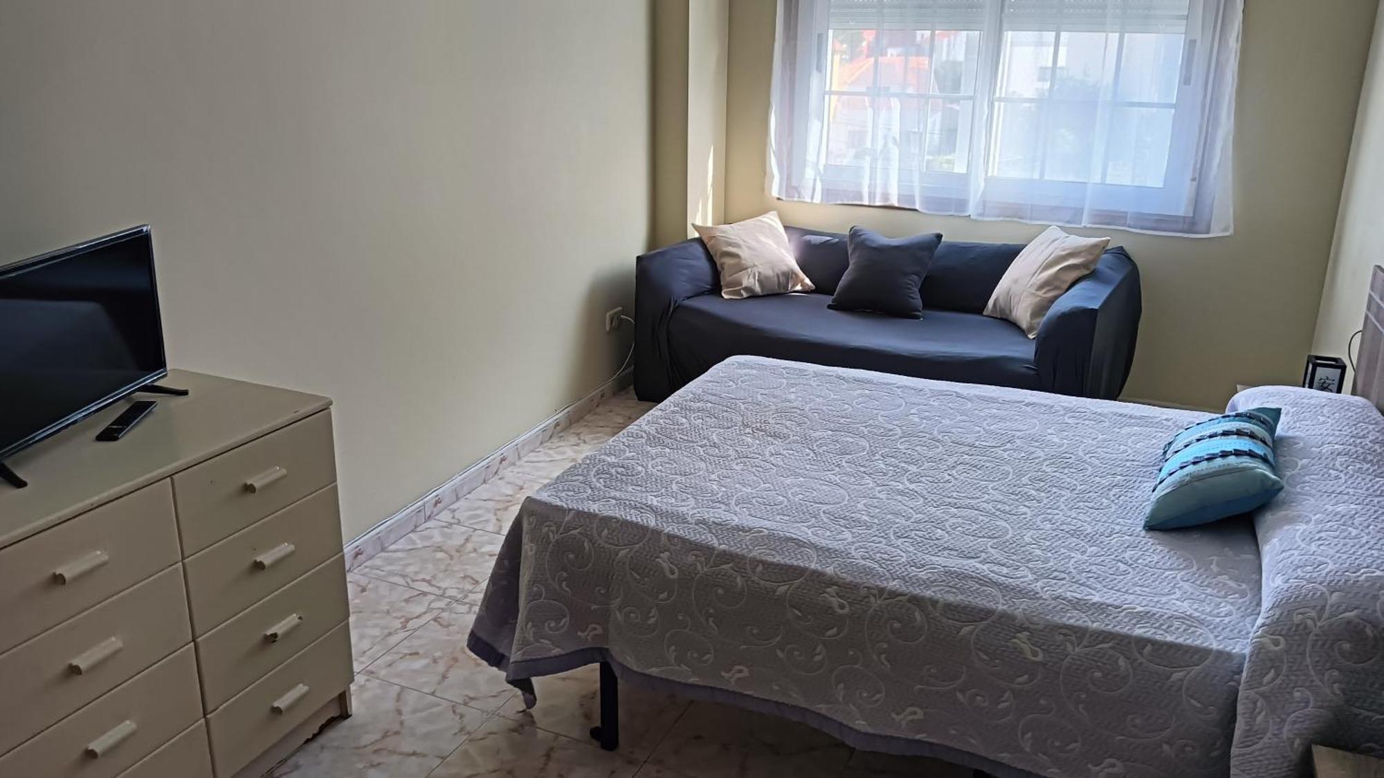 Apartamento Piso En O Grove Habitación foto